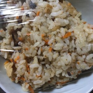 炊飯器に感謝したくなる美味さ♡鯖缶の炊き込みご飯